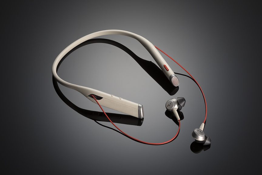 Plantronics Voyager 6200 UC: elegantes auriculares profesionales con banda para el cuello