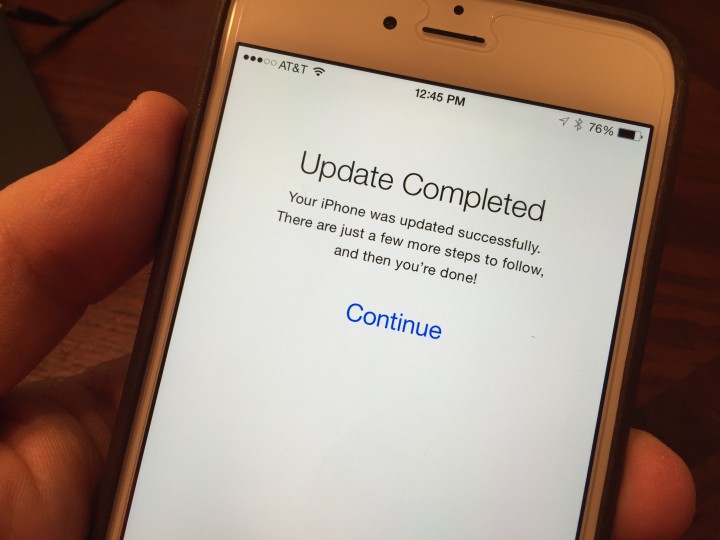 Después de esta pantalla, puede usar el iPhone, pero deberá esperar a que se restauren las aplicaciones.