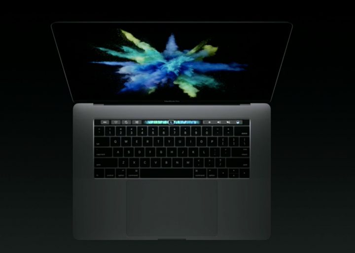 No hay ningún botón de escape de MacBook Pro en el teclado físico.