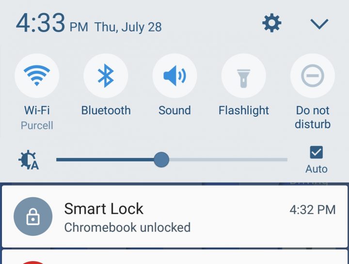 android_notifcation_showing_smart_lock_log_in