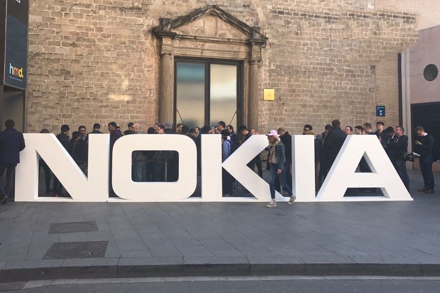 Los teléfonos con funciones Nokia 105 y Nokia 130 se vuelven oficiales