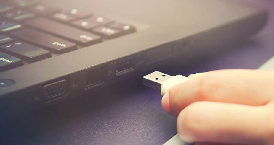 Cómo quitar la protección contra escritura de la unidad flash USB de la tarjeta SD 2020