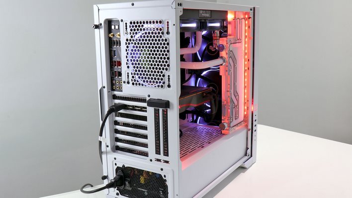 Maingear AMD Ryzen 9 3900X build trasero