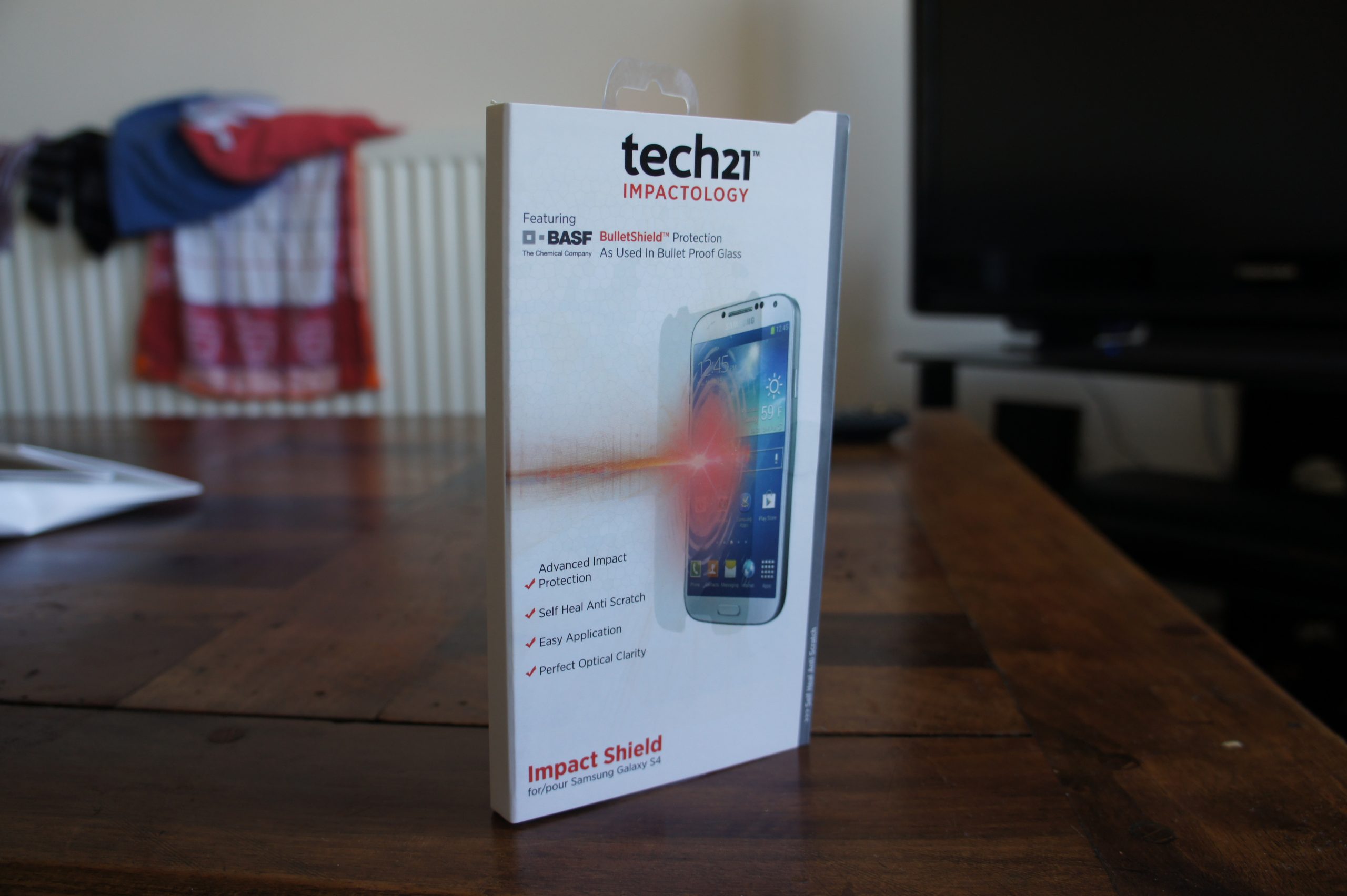 Protectores de pantalla Tech21 Impact Shield ahorran smartphone