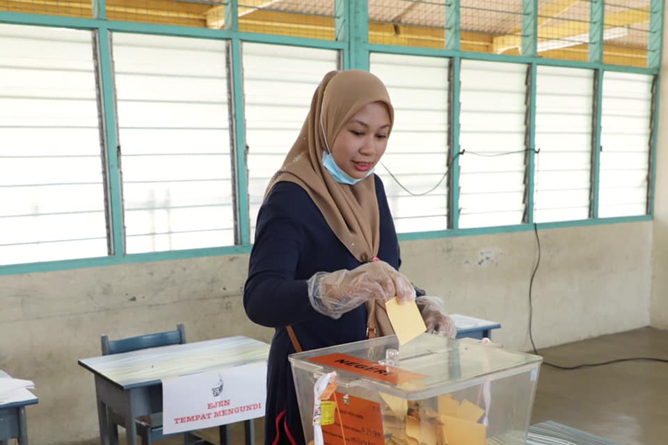 El gobierno dice que es poco probable que se utilice el voto electrónico en elecciones en un futuro próximo