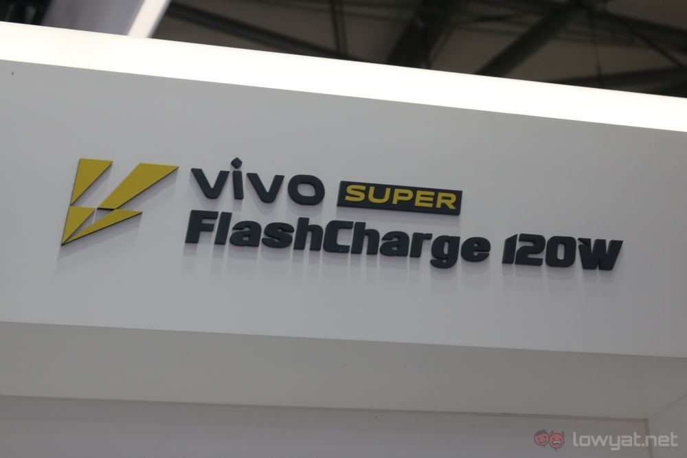 Vivo 120W Super FlashCharge carga completamente una batería de 4000mAh en 13 minutos