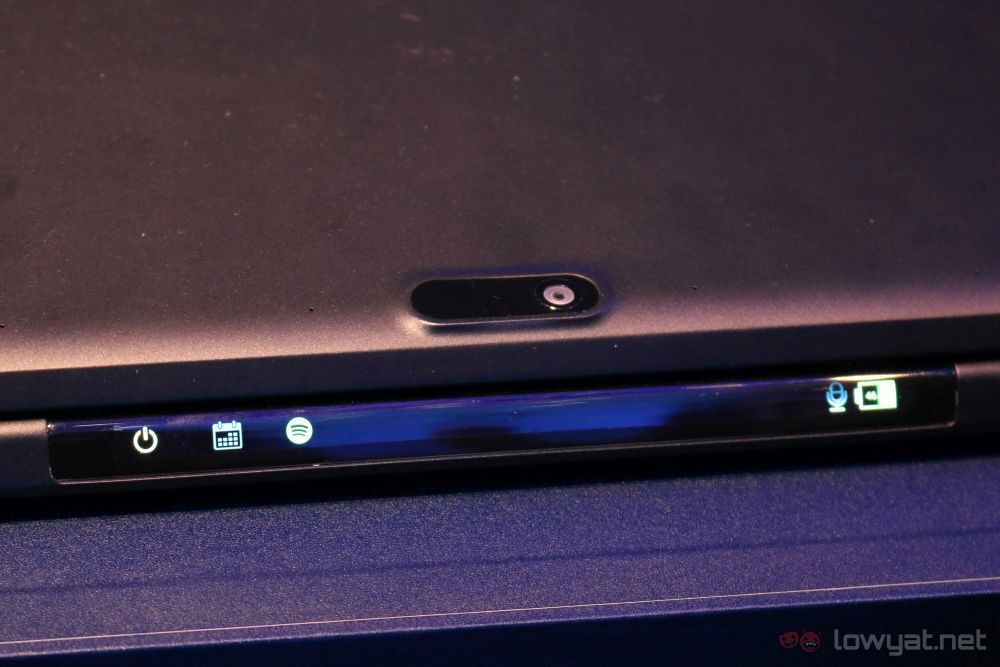 Intel Ambient Display le permite usar una computadora portátil sin levantar la tapa