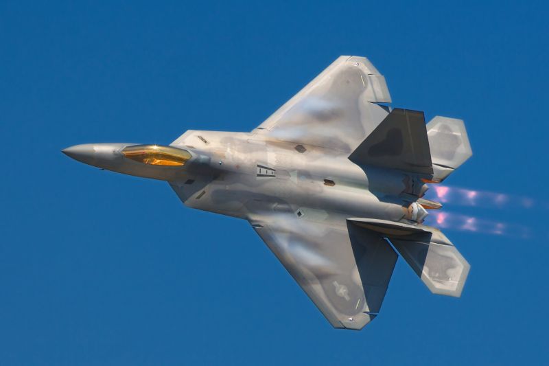 La Fuerza Aérea de EE. UU. Comenzará la prueba de combate aéreo de combate de IA contra piloto humano en 2021