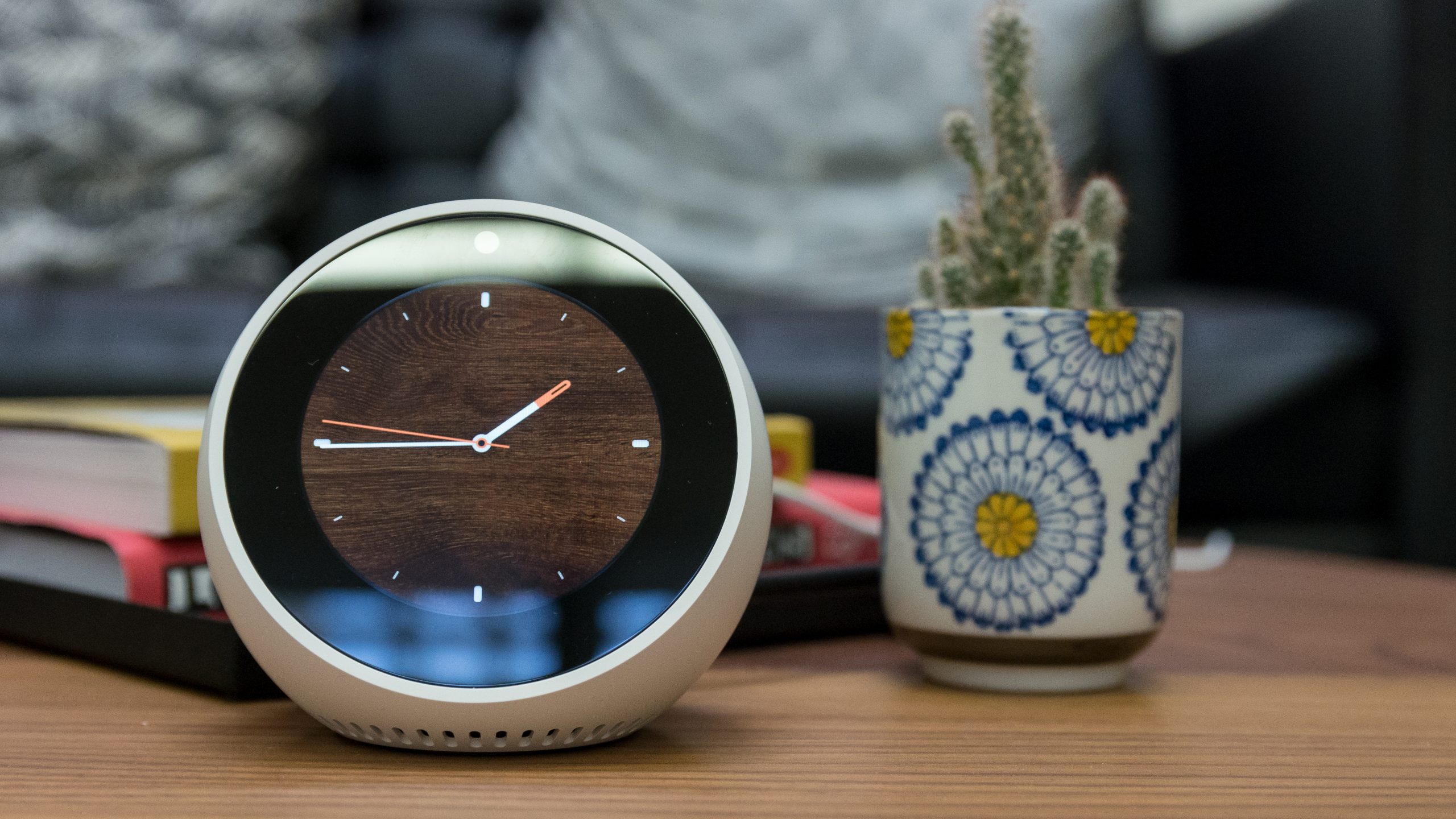 Revisión de Amazon Echo Spot: más que solo un reloj despertador inteligente