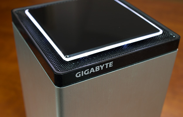 gigabyte brix gaming uhd top logo