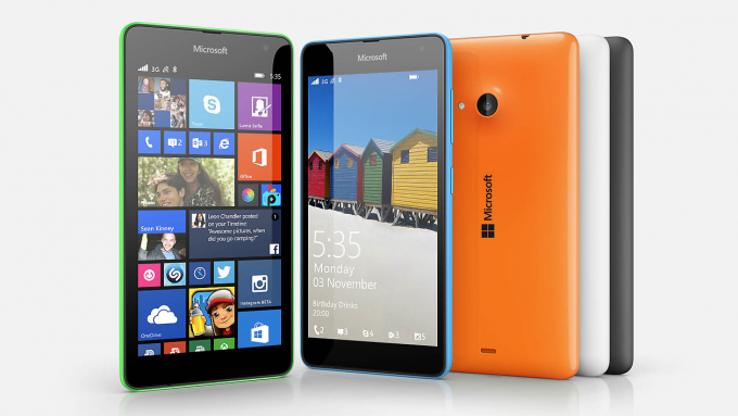 Cabecera de disparo de prensa de Microsoft Lumia 535
