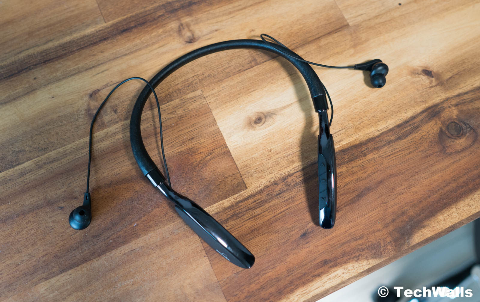 Revisión de auriculares Bluetooth con banda para el cuello con cancelación activa de ruido iDeaUSA V205