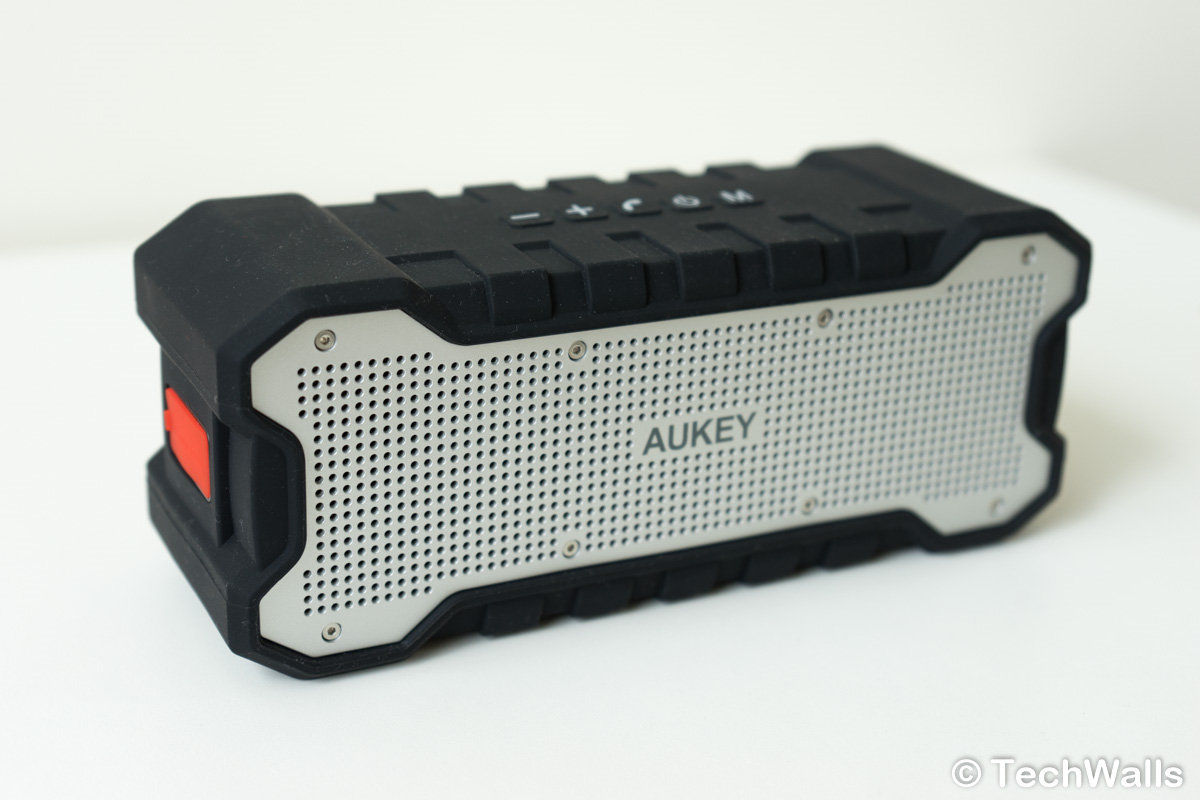 Revisión del altavoz Bluetooth AUKEY SoundTank SK-M12
