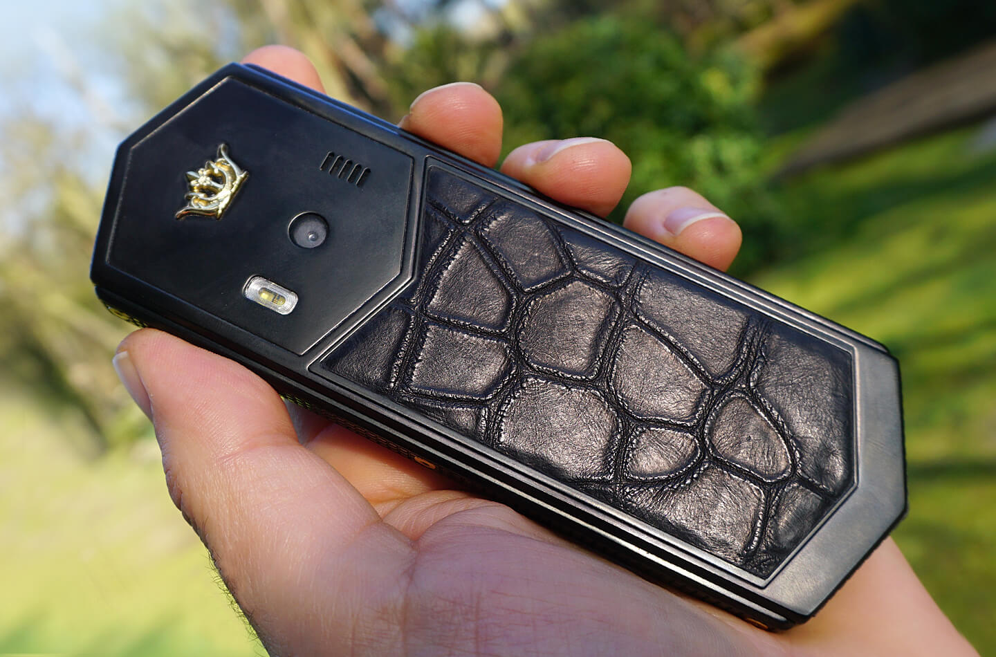 Revisión: teléfono exclusivo Viking Rurik Gold de Caviar