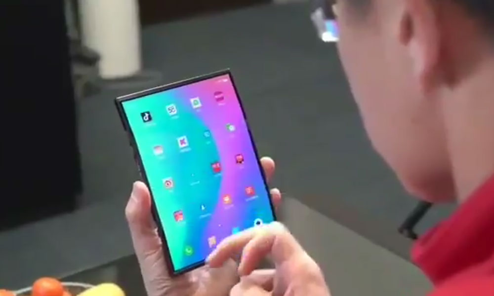 Xiaomi vuelve a bromear sobre el teléfono plegable;  Según se informa, se lanzará durante la segunda mitad de 2019
