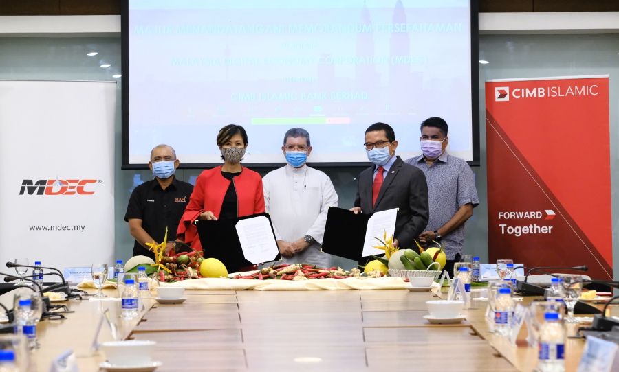 MDEC And CIMB Islamic Enter Partnership To Help Farmers Digitalise Their Operations