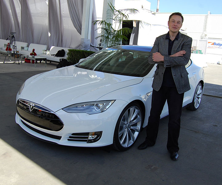 Shots Fired: Elon Musk Says Apple Only Hires Tesla Rejects