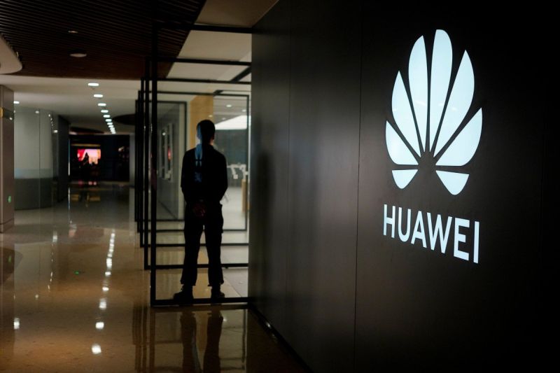 Huawei Seeks More Than US$1 Billion In Licensing Fees From US Verizon