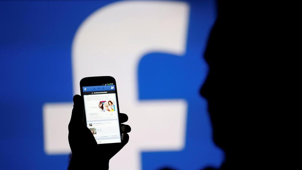 Multas, Facebook e inteligencias artificiales - Noticias tecnológicas y sociales
