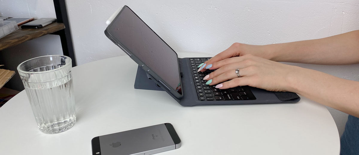 ESR Smart Folio Keyboard Case Review voor iPad Pro 11 