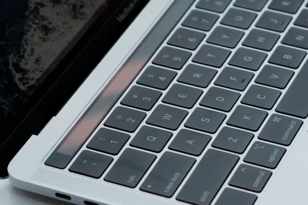Компания Apple работает над расширением функционала Touch Bar