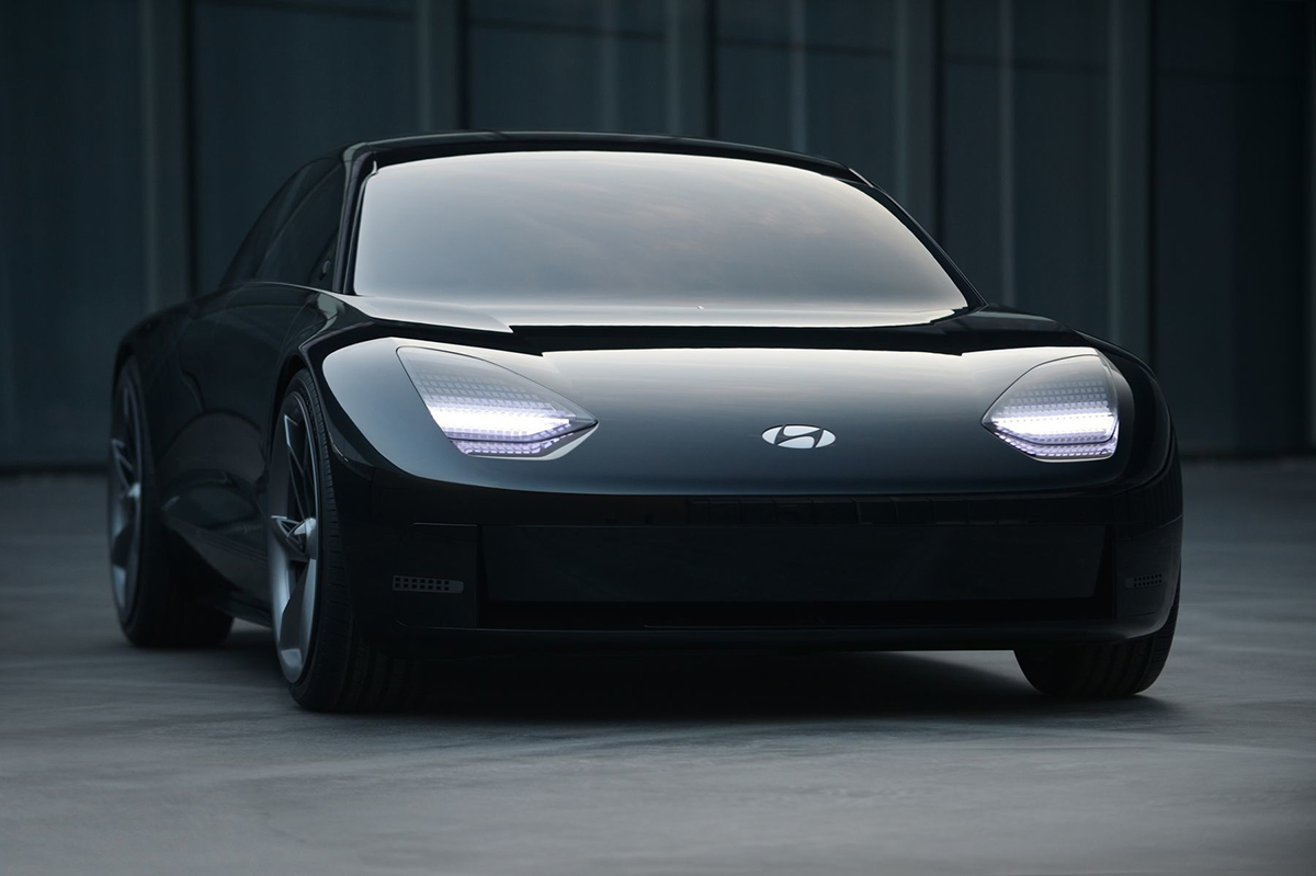 De Hyundai Prophecy-conceptauto wordt bestuurd door een joystick