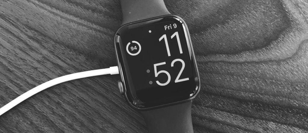 Cómo cargar el Apple Watch y comprobar el nivel de carga