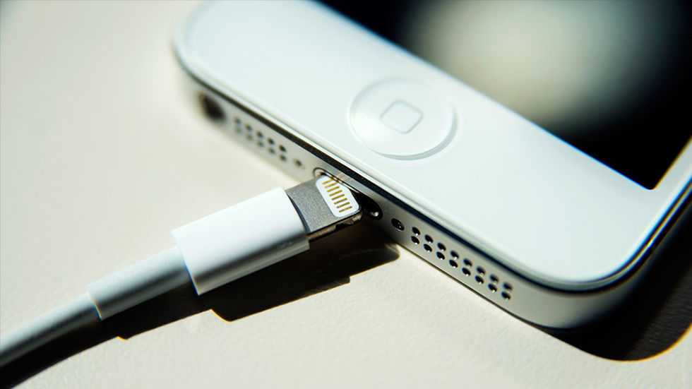 Apple mantendrá el conector Lightning en el iPhone; olvídese del USB-C