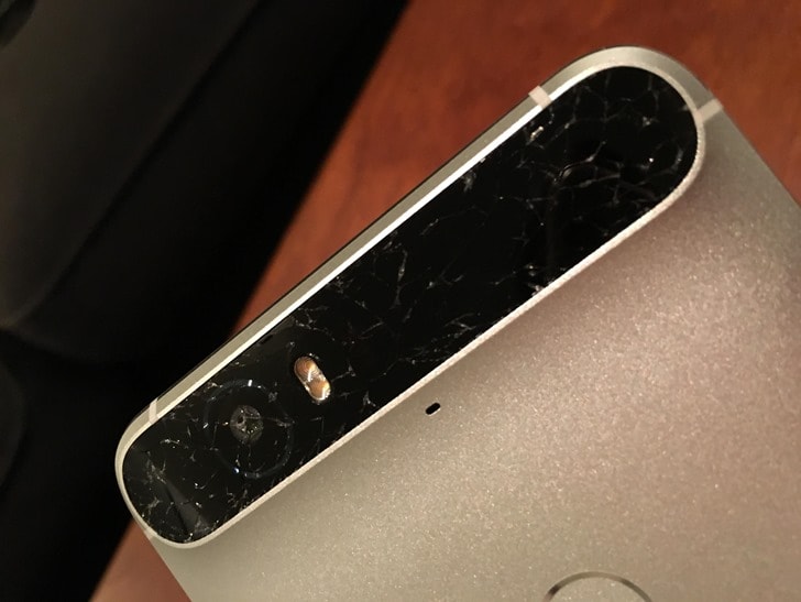 El cristal trasero del Nexus 6P parece romperse.  Solo.  (Foto)