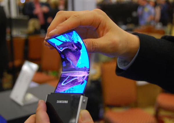El primer teléfono inteligente Samsung con una pantalla verdaderamente flexible podría llegar ya en 2018