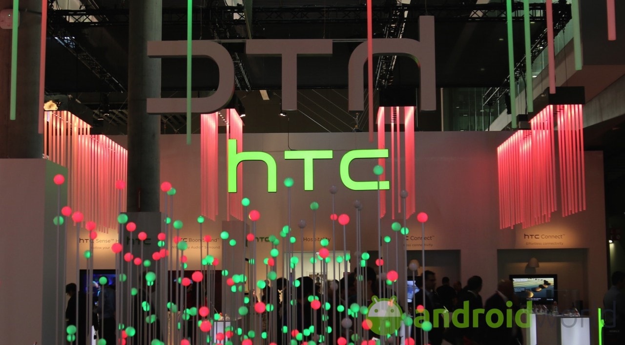 HTC 11: 5,5'' QHD curvo e fotocamera principale da 12 megapixel