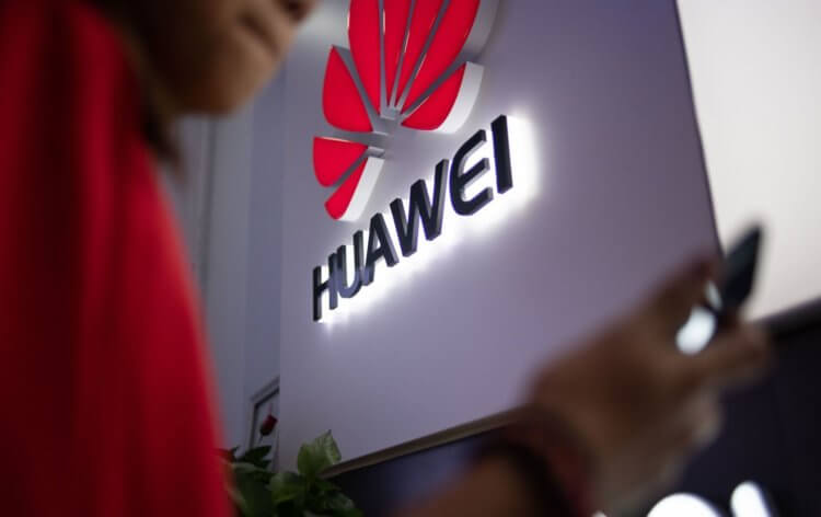 Huawei expresó su disposición a instalar software ruso