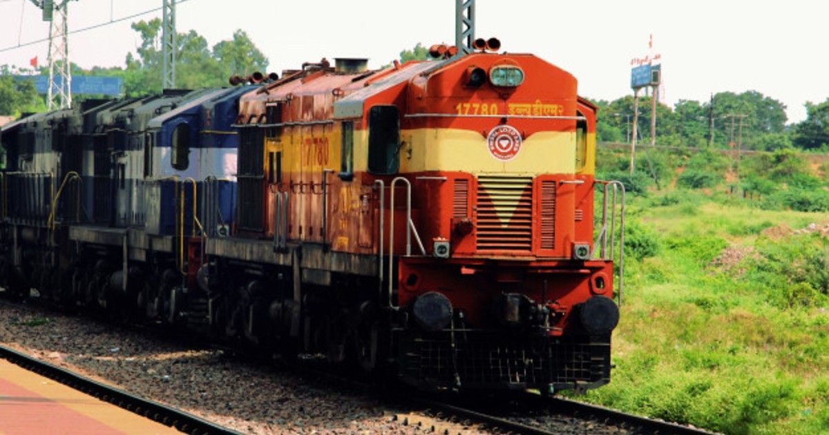 Los ferrocarriles indios prohíben la carga de dispositivos nocturnos en los trenes debido al aumento ...