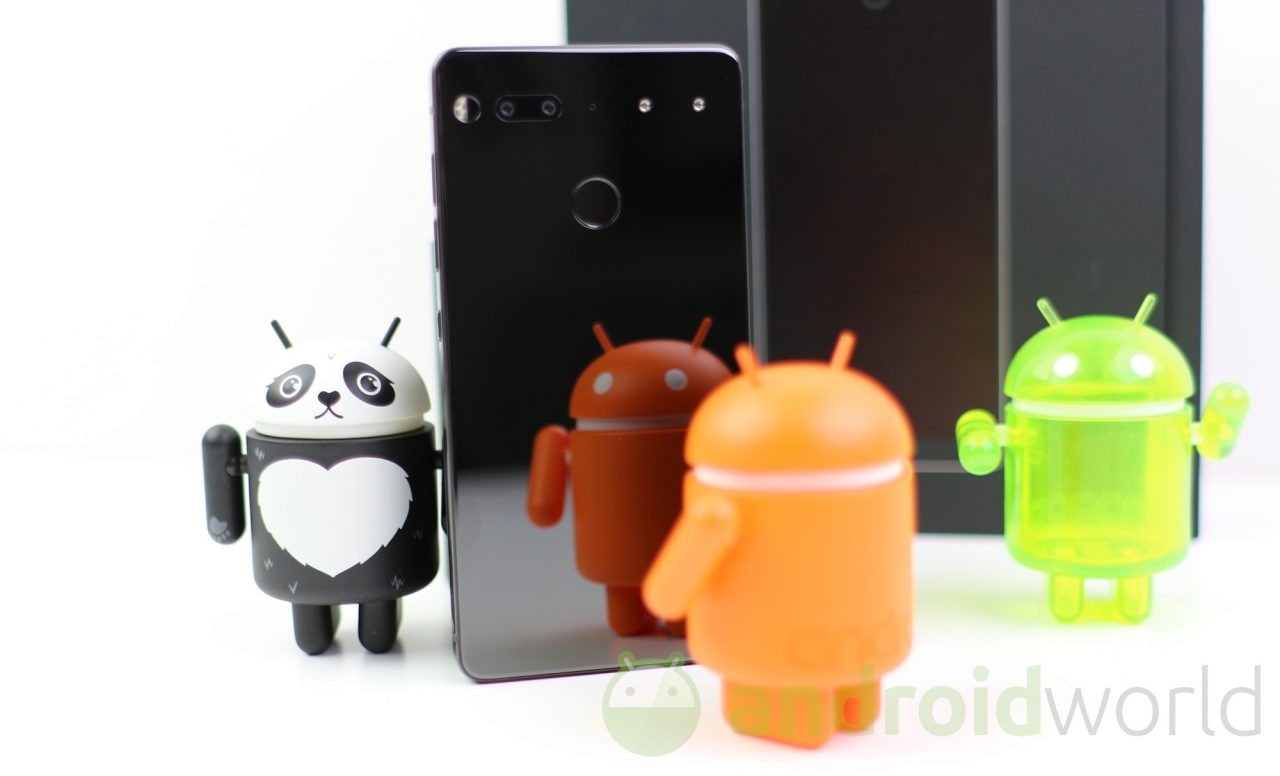 Tante buone notizie per Essential Phone: arriverà Android Q e l'adattatore audio DAC con il jack