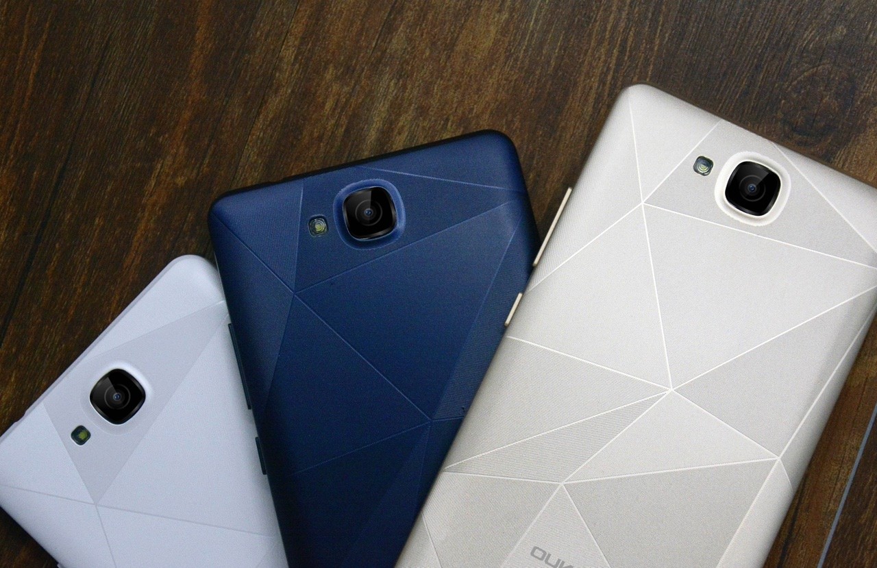 OUKITEL C3, lo smartphone Android da 48$, mostra le sue colorazioni in questo video