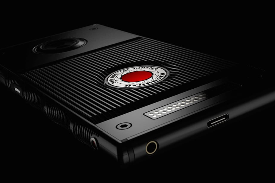 RED non demorde e annuncia il nuovo smartphone Hydrogen Two, insieme ai lungamente attesi moduli