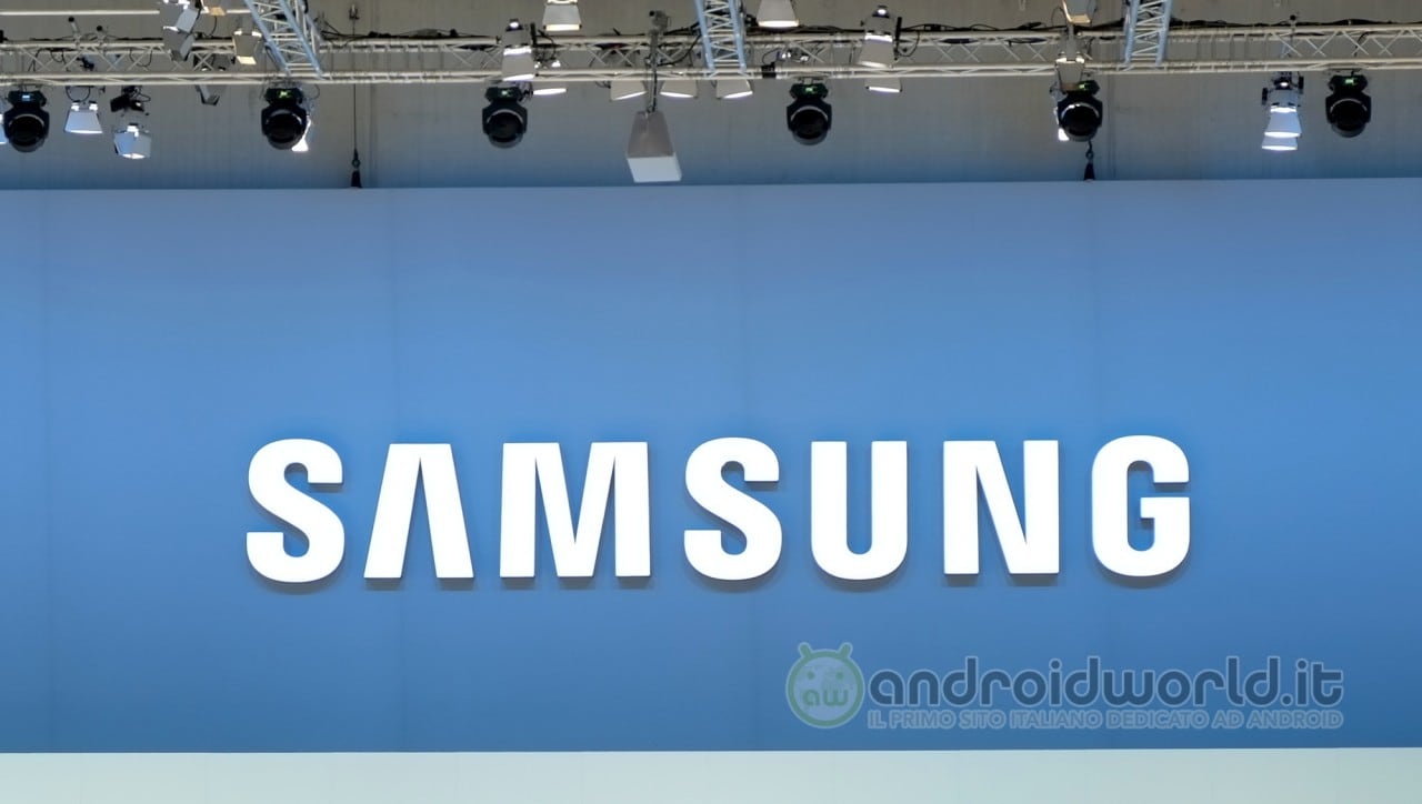 Samsung Galaxy A7 (SM-A700) sarà un dual-SIM con schermo da 5,5''
