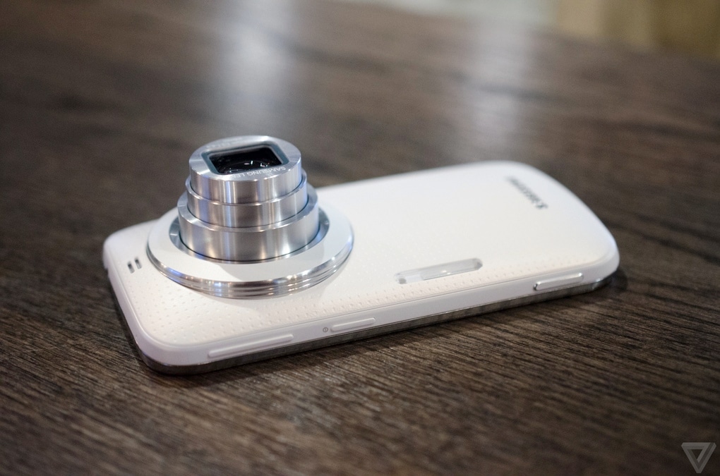Samsung Galaxy K Zoom práctico: un teléfono con una cámara mejorada (foto)