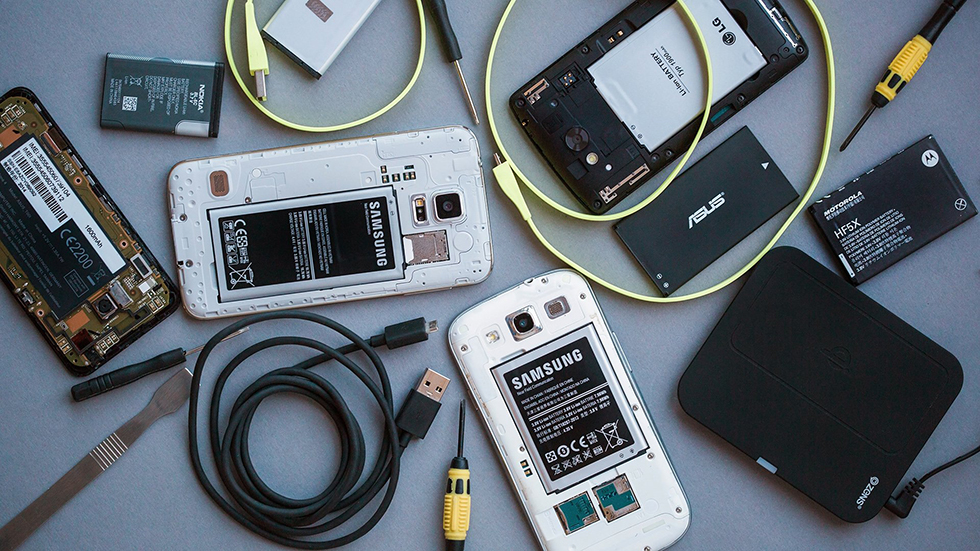 Samsung puede lanzar un teléfono inteligente con batería extraíble