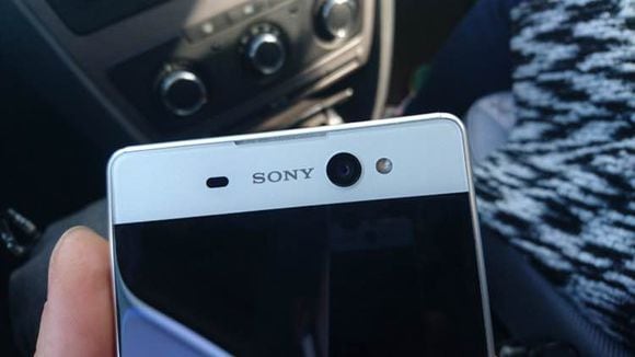 Sony trabaja en Xperia C6, uno nuevo "selfie-phablet"?  (Foto)