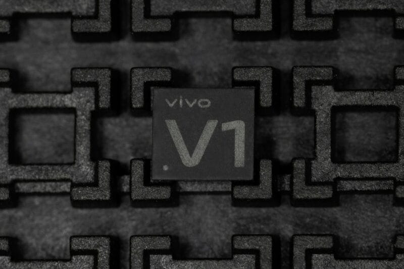 Vivo fa sul serio nella fotografia: ecco il chip V1 dedicato all'imaging (foto)