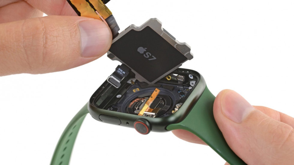 iFixit desmontó el Apple Watch Series 7 y emitió su veredicto: 6 de 10 puntos