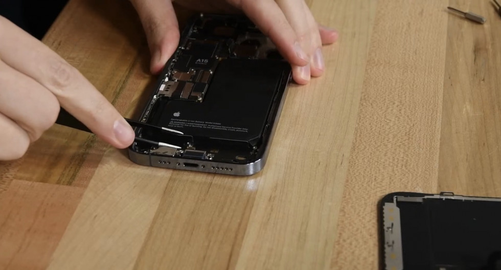 iFixit desmontó el iPhone 13 y el iPhone 13 Pro: qué teléfonos inteligentes están dentro