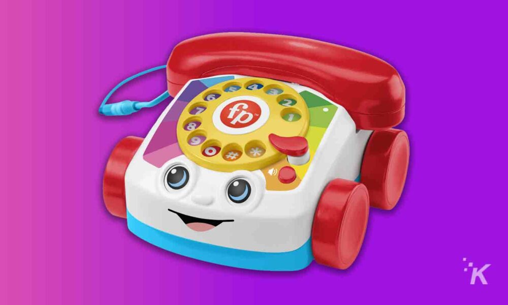 Fisher-Price convirtió su icónico teléfono de juguete en un teléfono real por alguna razón