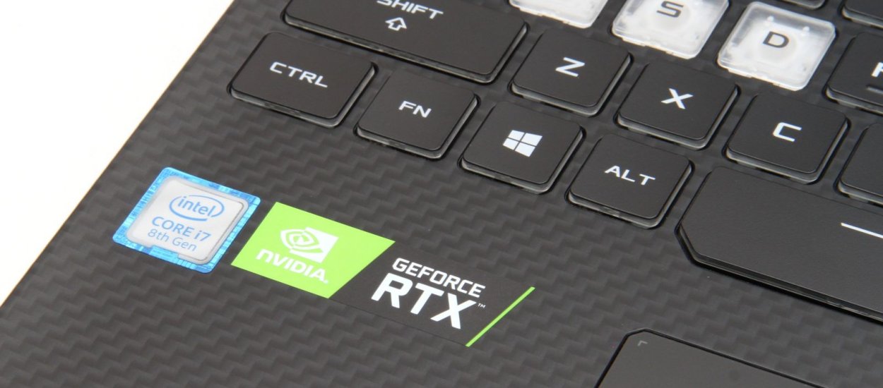 ASUS ROG Strix Scar II con GeForce RTX 2060 solo pretende ser un portátil