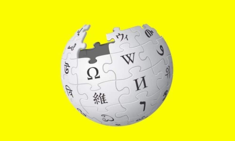 Algún idiota llenó miles de páginas de Wikipedia con esvásticas