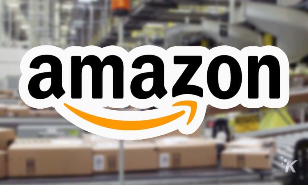 Amazon es tan rico que tira millones de artículos no vendidos al año en un solo almacén