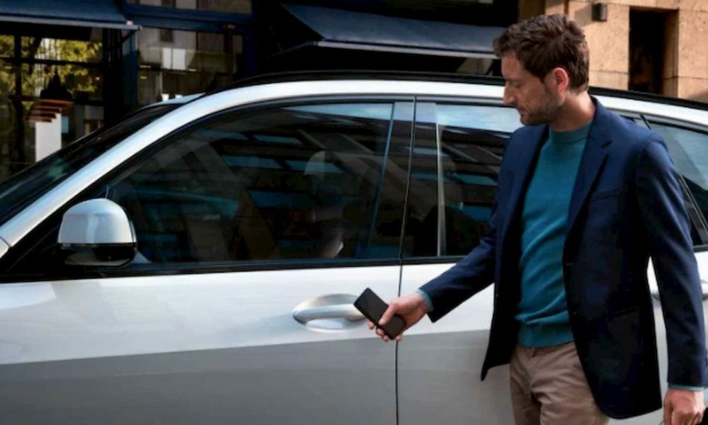 Si conduce un BMW más nuevo, ahora puede desbloquear su automóvil con su iPhone