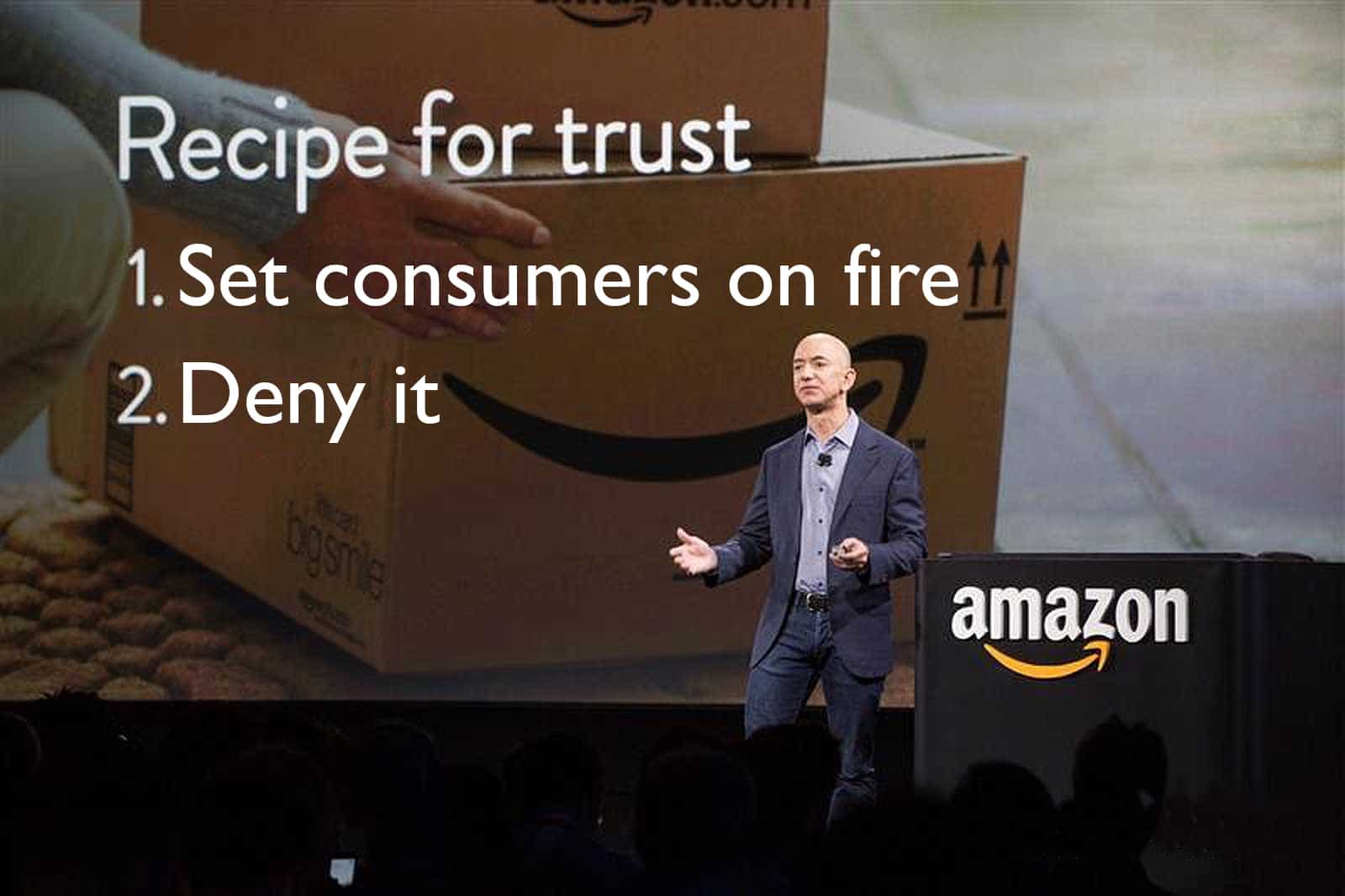 Jeff Bezos stond voor een scherm met de tekst Recept voor vertrouwen 1. Consumenten in brand steken 2. Ontkenning
