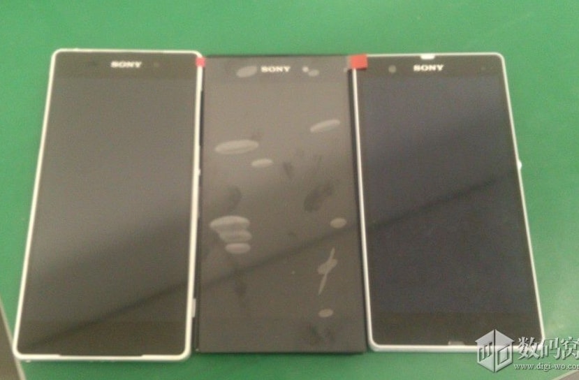 Sony Xperia Z2 (sirius) también se muestra en blanco, con bordes muy finos y aún junto al Z1 (foto)